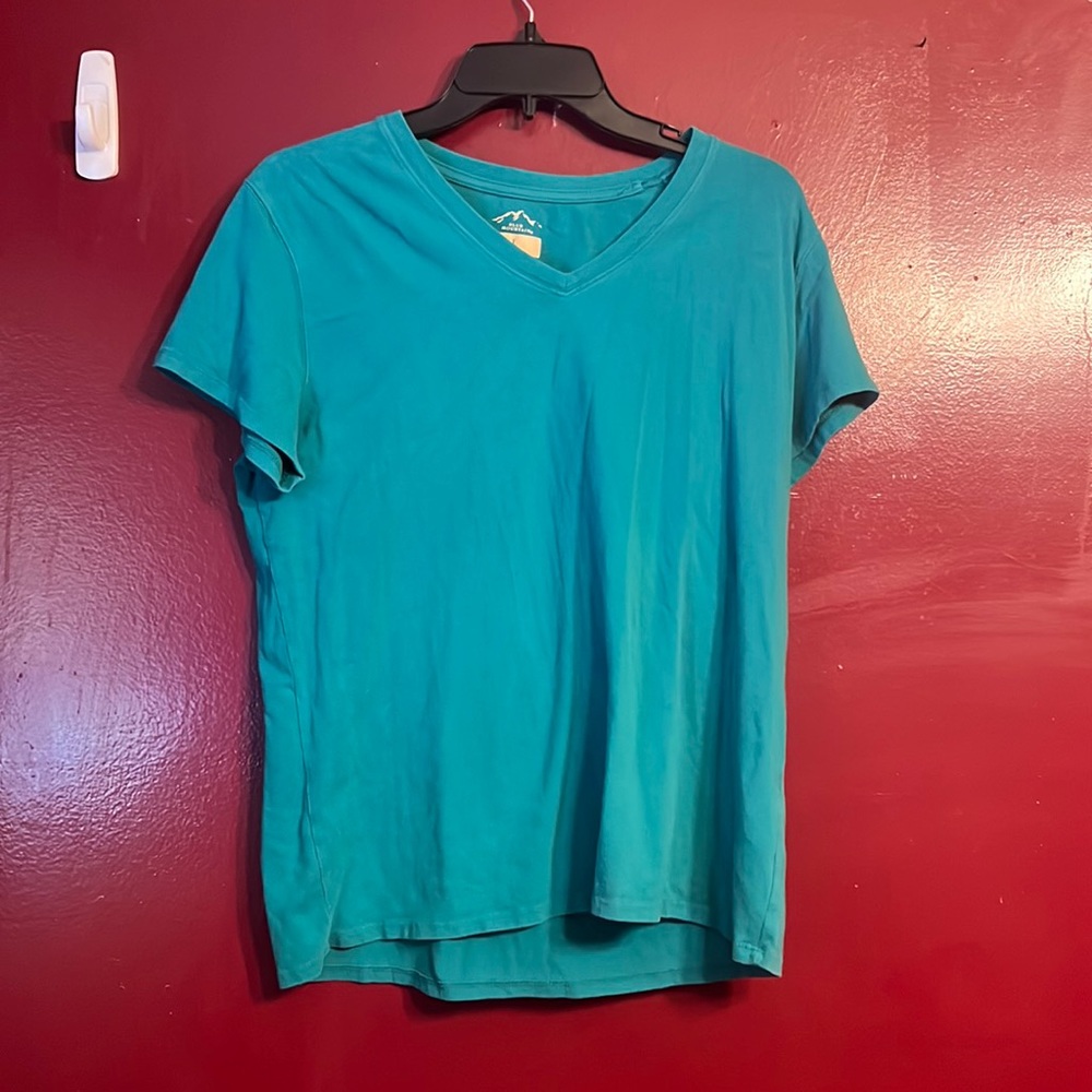 blue mountain size L turquoise shirt